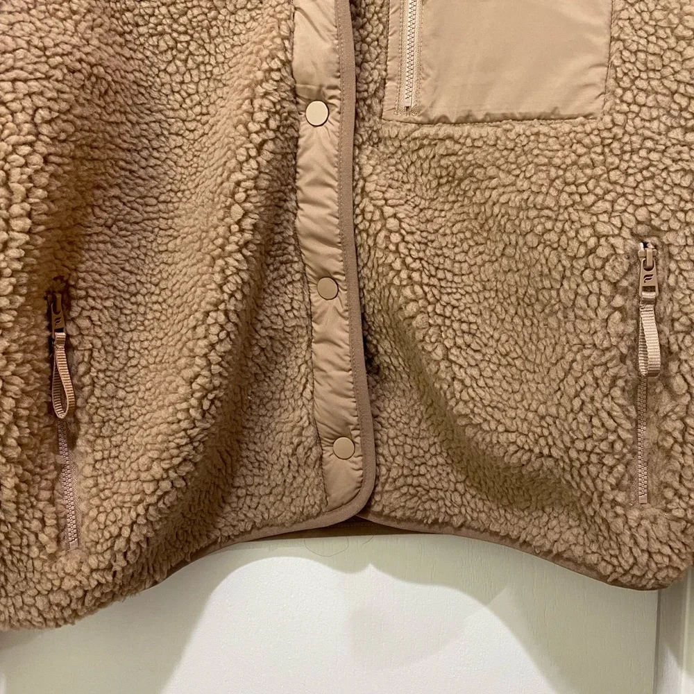 NWT Fabletics Tan Sherpa Jacket - Picture 2 of 7